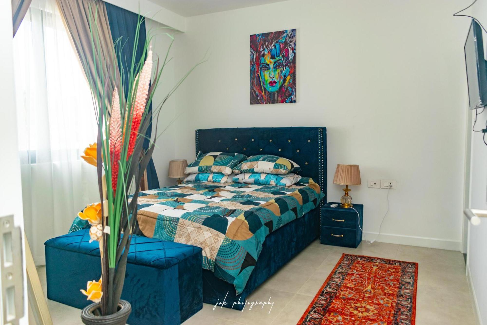 Luxury 2 Bedroom Apartment With Huge Balcony , Pool, Gym At Tribute House Accra Exteriér fotografie